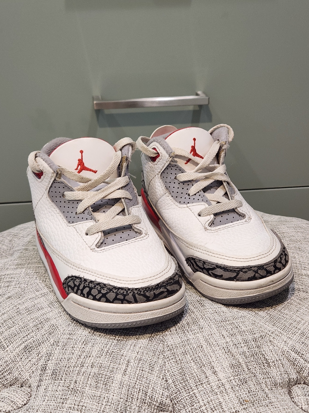 Nike Air Jordan Kids White/Red Retro Elephant Print Sneakers